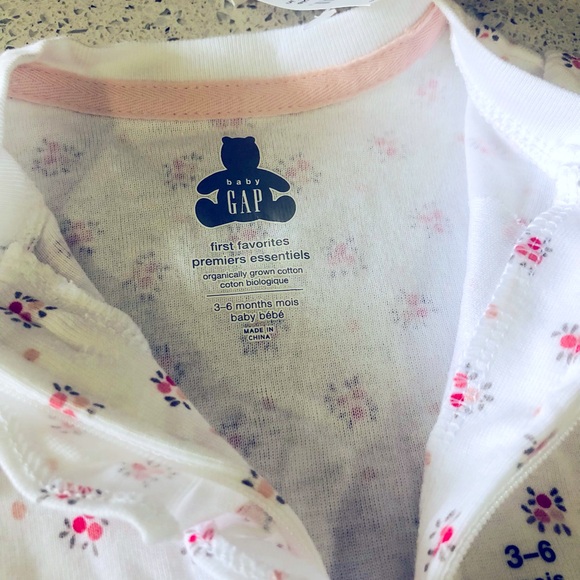 BABY GAP COZY FLOWER ONESIE / 3-6M - Picture 3 of 4